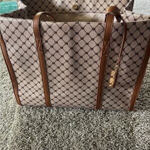 Steve Madden Brown Tote with Geometric Design